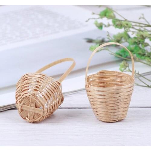 2019 New 1/12 Dollhouse Miniature Accessories Mini Bamboo Basket Simulation Food Basket Model Toys for Doll House Decoration