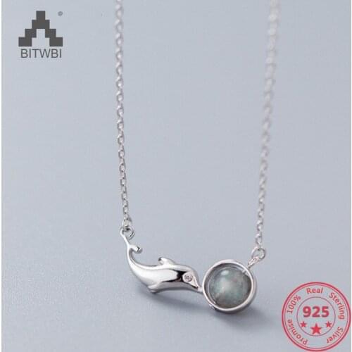 New Korea Style 925 Sterling Silver Simple Cute Little Dolphin Moonstone Pandents Necklace Fine Jewelry for Women