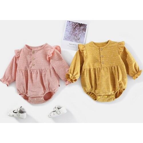 Baby jumpsuits for the fall of the new female baby Korean cartoon cat baby clothes full moon newborn baby clothes