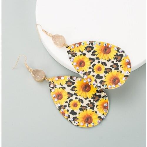 Natural Stone Dangle Earrings for Women Vintage Leather Flower Geometric Cool Rhinestone Drop Earring Fashion Jewelry