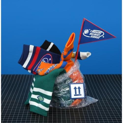 High Quality Terry Socks Women Men Autumn Winter Warm Socks Funny Jacquard Striped Letters New Harajuku Fashion Thicken 5 Pair