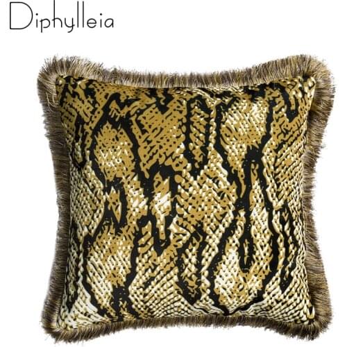 Diphylleia New Arrival Italian Velvet Luxury Cushion Case Fringe Snake Pattern Print Sofa Chair Bedding Pillow Cover 45x45cm