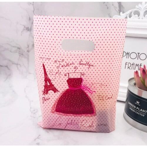 15x20cm Pink Red Skirt Plastic Gift Bags With Handle 100pcs/lot Plastic Wedding Jewelry Gift Bag Packaging With Handle Z020