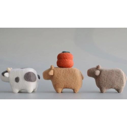 Non Finish Wool Needle Felt Kit No Face Animal Cow Zodiac Taurus Bull Felted Needlework Kit DIY Colorful 2021 Cow Toy Doll Gift