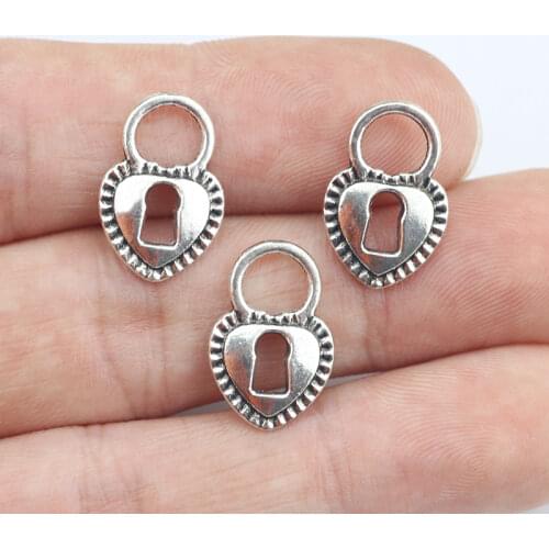 Good Quality 50 PCS/Lot 17mm*11mm antique silver plated Hollow Out Key Heart Charms