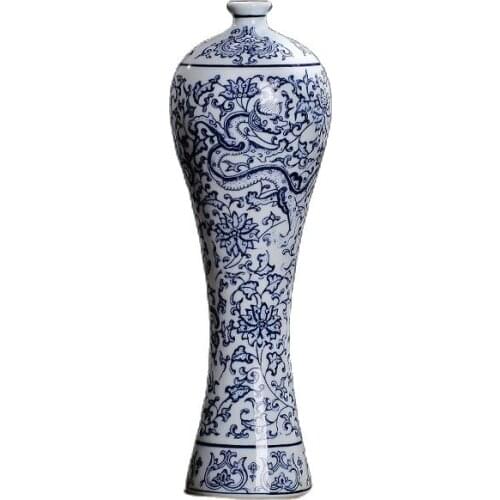 Chinese old Blue and white porcelain ornaments dragon small mouth tall vase