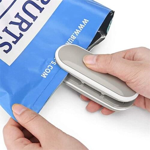 Kitchen 2 in 1 Mini Bag Sealing Machine Vacuum Food Sealer Heat Sealer Handheld Portable Bag Sealer Packaging Machine