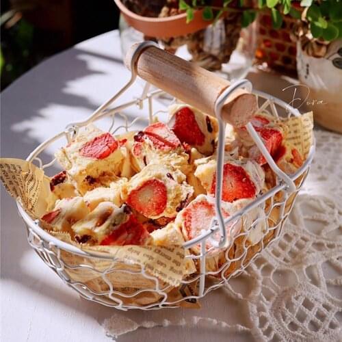 Exquisite Storage Basket Strong Construction Wrought Iron Retro Style Bright-colored Organizer Basket Home Cane Rattan Basket