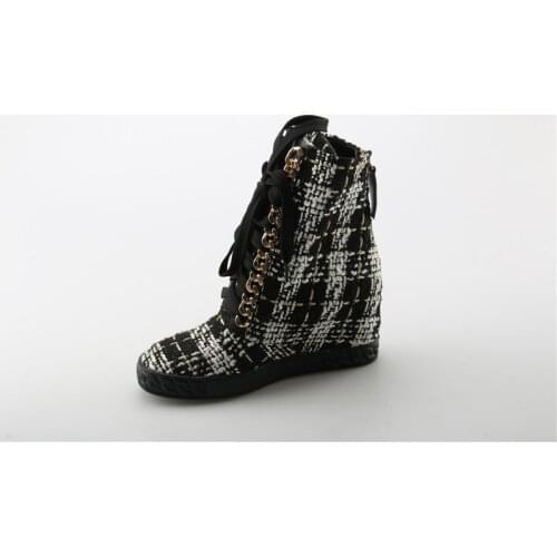 Akamatsu Women's Wedge Ankle Boots