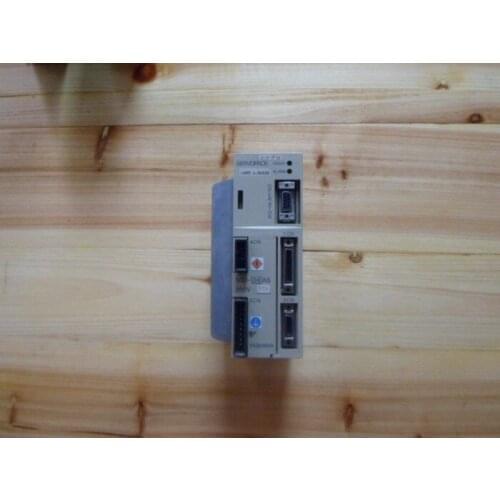 SGD-04ASY78 SERVO DRIVER , used in good condition . 80% appearance new , good working , free shipping