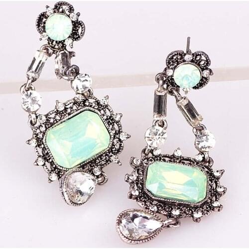 Green Opalescence White Glass Earring Womens Fashion Earrings New arrival brand sweet metal with gems stud for women girls E911