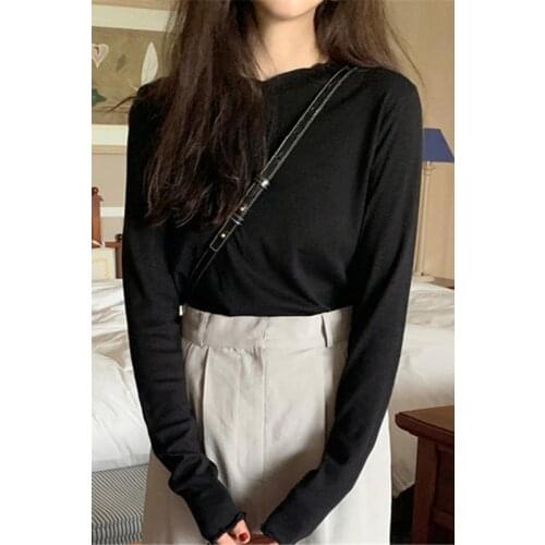 2021 Korean version of the spring and autumn style long-sleeved slimming solid color comfortable bottoming shirt T-shirt women