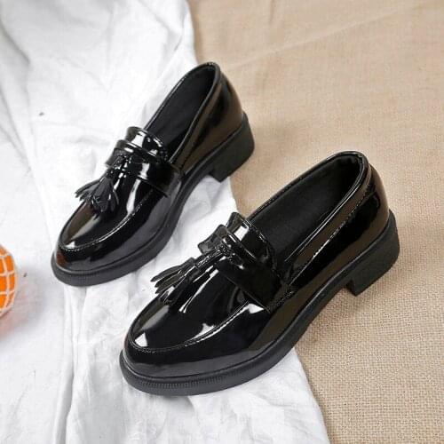 Fashion Bowknot Shiny Patent Leather Block Chunky Low Heels Single Shoes Women Pumps Woman Pointed Toe Pumps Zapato Mujer U14-62
