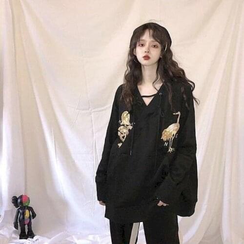 2021 Spring Womens Pullover Harajuku Embroidery V-neck Long Sleeve T-shirt Fried Street Pullover Women Loose Top Hip-hop Jacket