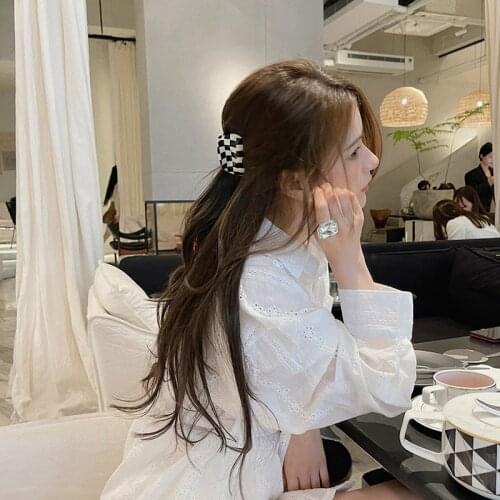 New Woman French Grace Temperament Hair Claw Clip Black White Grid Semicircle Grab Clips Girl Fashion Barrette Hair Accessories