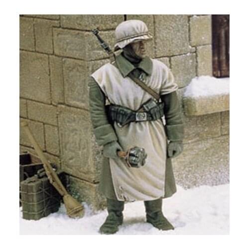 1/35 scale German Winter soldiers miniatures WWII Resin Model Kit figure Free Shipping