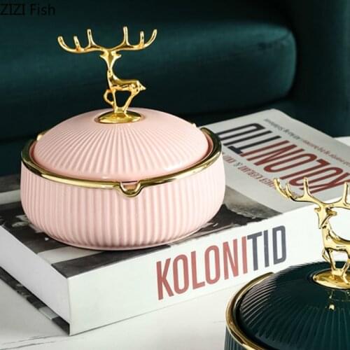 Creative Deer Ceramic Ashtray with Lid Gold Plated Animal Decoration Modern Living Room Office Desktop Ashtray Smoking Set