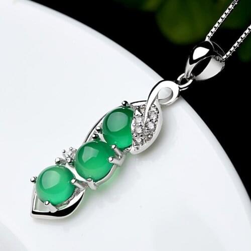 Fashion imitated natural green chalcedony four season bean Pendant Necklace female Agate Necklace Pendant couple