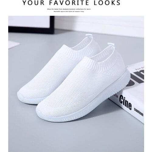 Women Shoes Ultralight Women Flats Slip On White Sneakers Zapatos Mujer Breathable Mesh Women Flat Shoes Causal Footwear Female