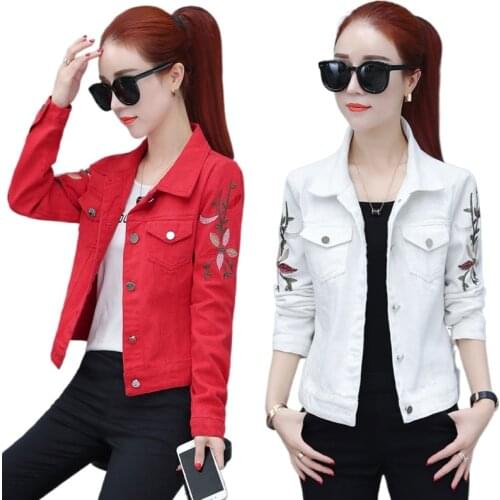 Denim jacket female spring and autumn 2021 new Korean version was thin and versatile short long-sleeved BF jacket top