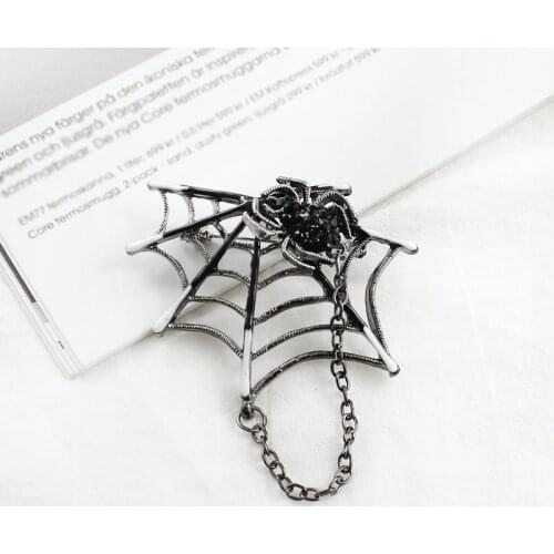 Fashion Spider Spider web Metal Tassel Brooches Cartoon insect Black Rhinestone Spider for Women Men Halloween Spille Jewelry