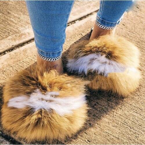 Fabulous and Cute Furry Slippers Winter Women Warm Slides Flat Snug Home Slippers Fox Fur Slides Elegant Fluffy Fur Sandals
