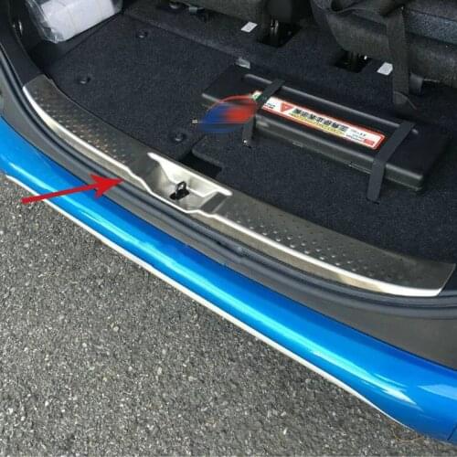 For Toyota Sienta NHP170 2015 2016 2017 2018 car-styling Stainless Steel Inner Rear Bumper Protector Sill Trunk covers Trim
