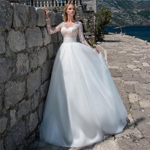 Long Sleeve Tulle Wedding Dress White Ivory O Neck Bridal Dresses Lace Appliques Wedding Gown Vestido De Noiva 2020 Floor Length