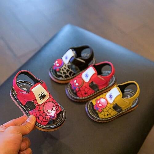 Summer Spiderman new childrens sandals baby toddler shoes girls beach shoes boys sports sandals leisure LED shoes Kids Shoes