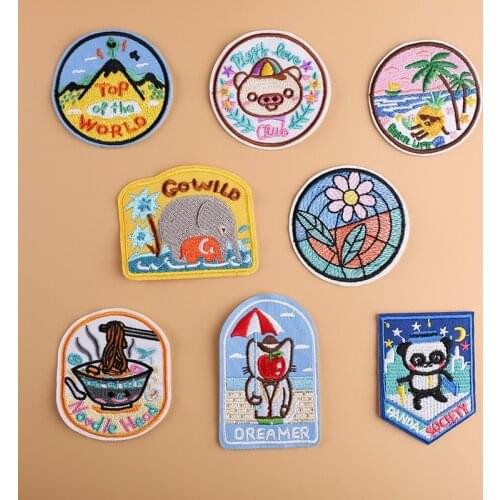PGY 1PCS Cartoon Stickers Lovely Animals Patch for Clothes Sew Iron On Appliques Diy Coat T-shirt Kid Garment Embroidery Patch