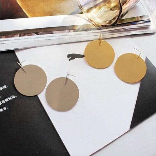 2019 New Arrival Trendy Fashion Minimalism Design Metal Disc Style Stud Earrings Metal Dangle Jewelry Eardrop High Quality
