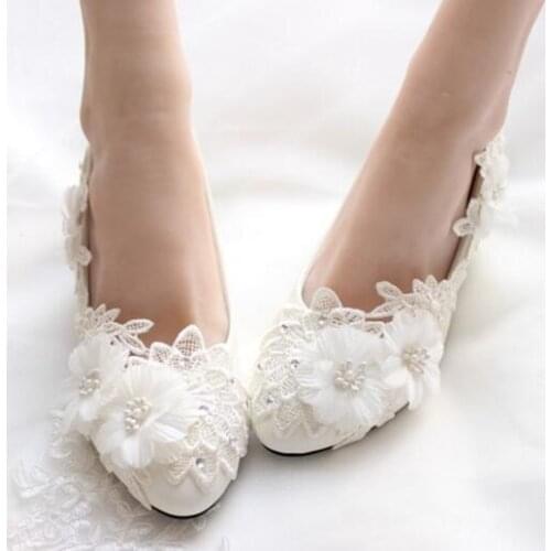 Sweet lace flowers wedding shoes women handmade low high heel plus sizes elegant brides shoes bridesmaid pumps