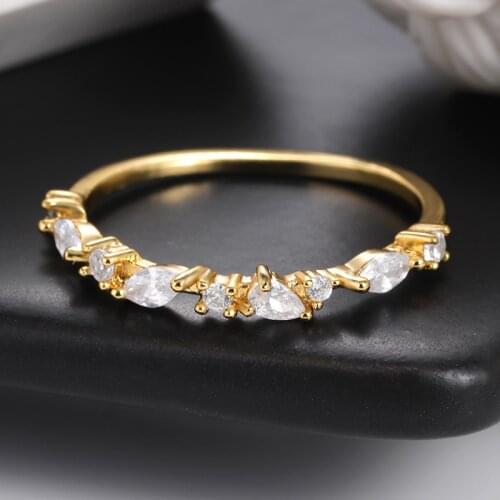 Gold Crystal Flower Rings For Women Charm Simple Couple Wedding Rings Designed Party Jewelry Bijoux Bague Femme BFF