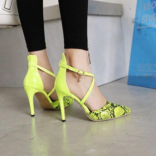 European and American Patent Leather Pointed Thin Heels Ladies High Heel Shoes -T624