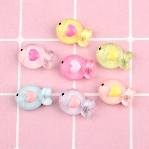 Kawaii Resin Cabochon Flatback Colorful Transparent Clear Heart Fish Cameo Craft Ornament Accessories Girl Hair Jewelry Material