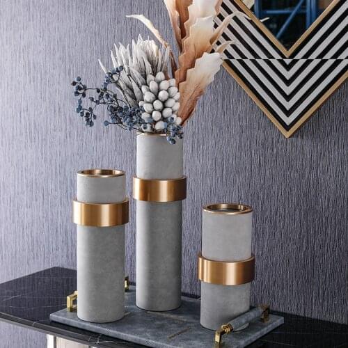 Modern Minimalist Luxury Model Room Living Room Entrance Dining Table Vase Golden Ring Leather Geometric Flower Vase Ornaments