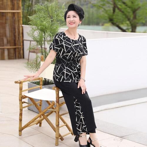 2020 New Summer Middle Aged Women Fashion Tracksuit Slim Two Piece O Neck Causal Mother Suit Plus Size 4XL Pants Set W217