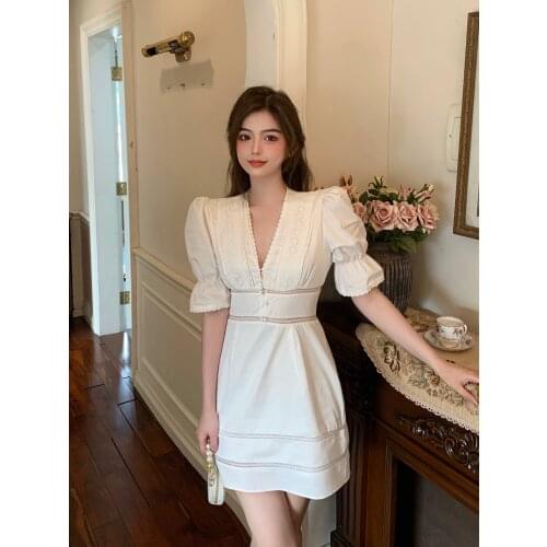 2021 Spring New Product Holiday French Girl Lace V-neck Stringy Selvedge White Short Sleeve Dress Female