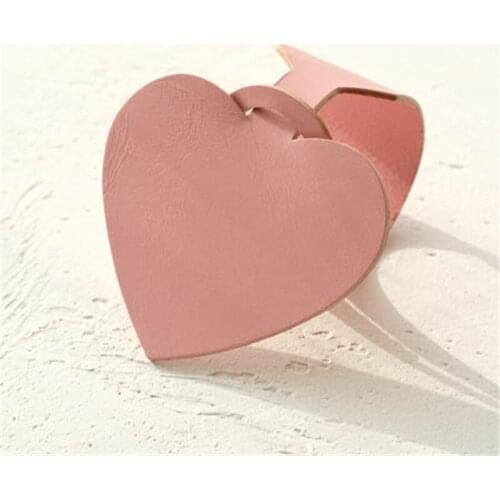 Personalised Luggage Tags Cow Leather Heart Baggage Boarding Tags Name Suitcase Travel Gift Wedding Invitation School Bag Tags