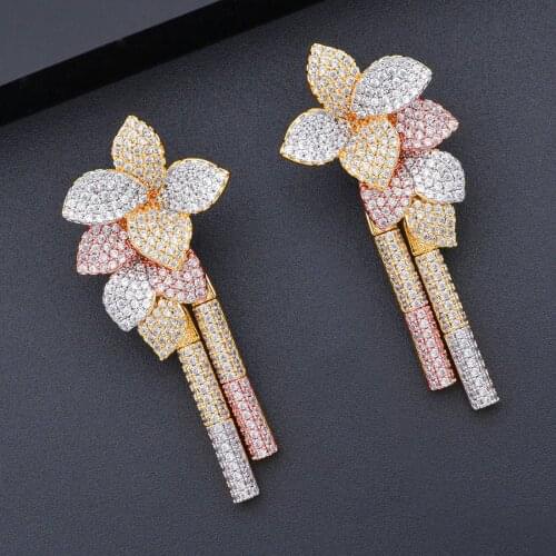 Hot selling Europe, America, Middle East luxury white zircon rose gold tricolor double flower straight rod medium long earrings