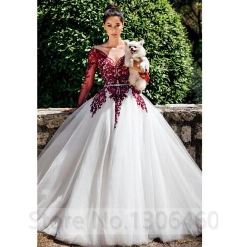 Long Sleeve Burgundy Appliques Tulle A Line Wedding Dress 2020 Vintage Bride Gown Button Back Bridal Gowns Robe de mariée