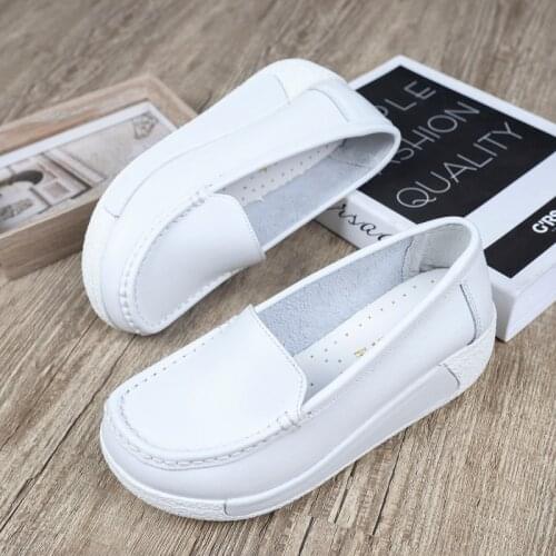 2020 spring summer all-match mother shoes womens single shoes leather rocking shoes platform platform nurse shoes work shoes