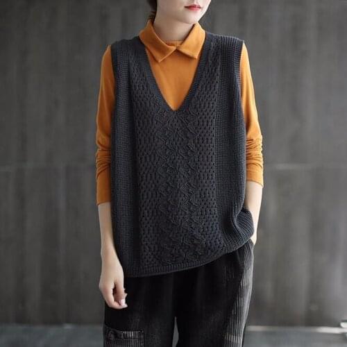 2021 Spring Autumn Womens Vest Loose Hollow Out With Retro Vest Girl Outdoor University Student Leisure Versatile Dark Grey