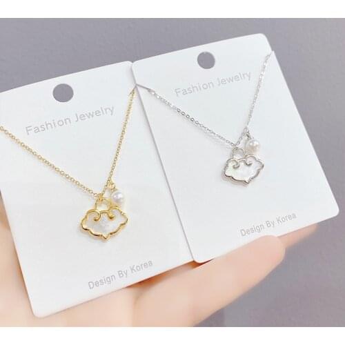 Shell Ruyi Lock Necklace Long Life Lock Necklace Womens Pendant Retro Simple Fashion Sweater Chain Jewelry