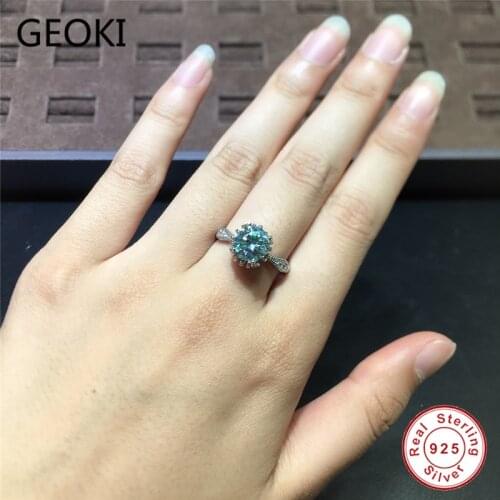Geoki Passed Diamond Test 1 CT Blue Green VVS1 Moissanite Flower Bud Shaped Ring 925 Sterling Silver Emerald Rings for Women