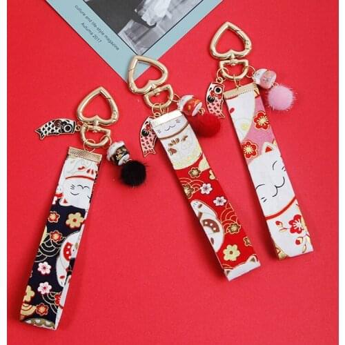 2021 Anime Ceramic Maneki Neko Lucky Cat Keychain Fur Pom Pom Key Chain Ring Trinkets Bag Pendent wristband For Women D504