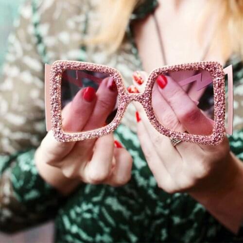 2020 Oversized Crystal Diamond Women Sunglasses Fashion Brand Designer Big Frame Glasses Shades Cats eye Butterfly Sun glasses