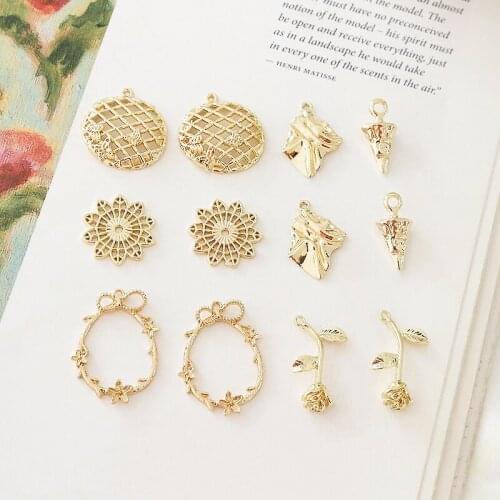 Gold-clad hollow grid round rose fold geometric pendant diy handmade ear jewelry earrings material accessories