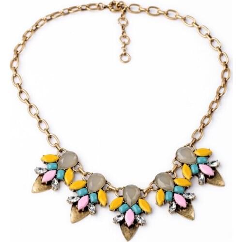 Bulk Price Australia Colorful Sweet Girls Sporty Resin Shiny Gold Color Flower Leaf Pendant Necklace