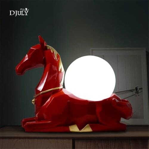 Red Horse Resin Table Lamp Decorative Art Living Room Dining Room Bedroom Table Lamp Children Bedside Night Lighting Table Light